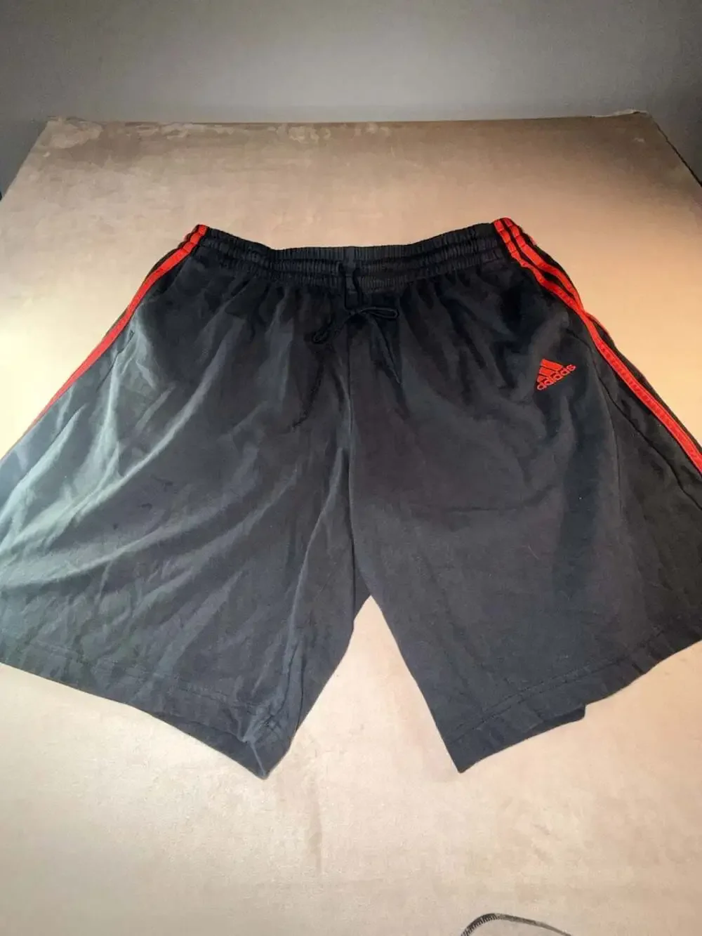Adidas Men's 3-Stripes cotton Athletic Training Shorts in Black/Red (BoxA3-2032)
